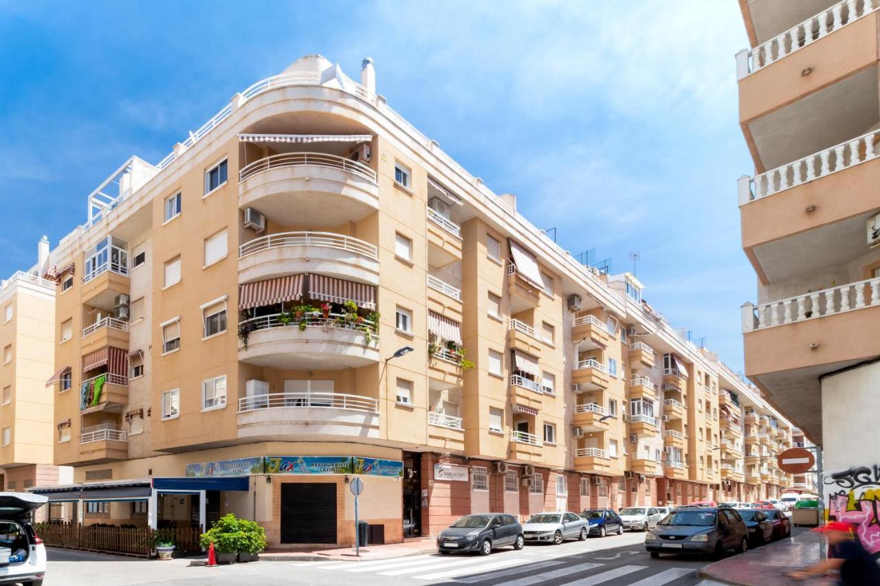 Piso En El Centro Διαμέρισμα Τορεβιέχα Εξωτερικό φωτογραφία