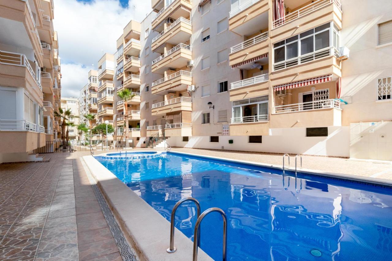 Piso En El Centro Διαμέρισμα Τορεβιέχα Εξωτερικό φωτογραφία