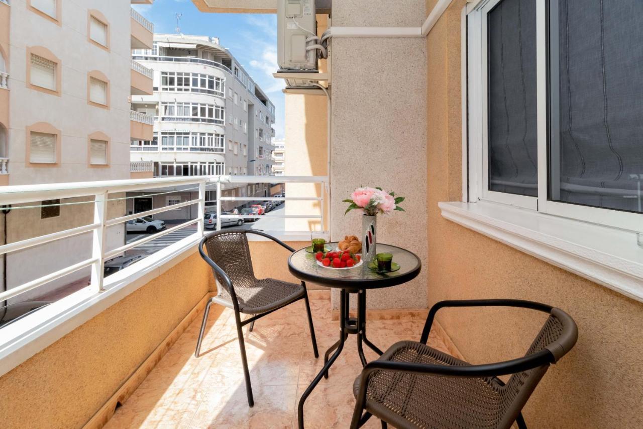 Piso En El Centro Διαμέρισμα Τορεβιέχα Εξωτερικό φωτογραφία