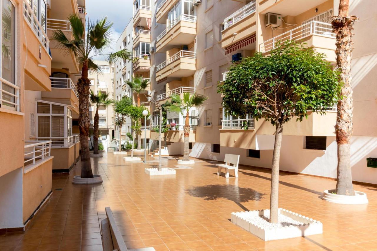 Piso En El Centro Διαμέρισμα Τορεβιέχα Εξωτερικό φωτογραφία