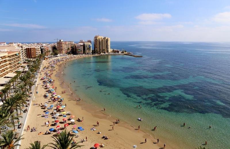 Piso En El Centro Διαμέρισμα Τορεβιέχα Εξωτερικό φωτογραφία